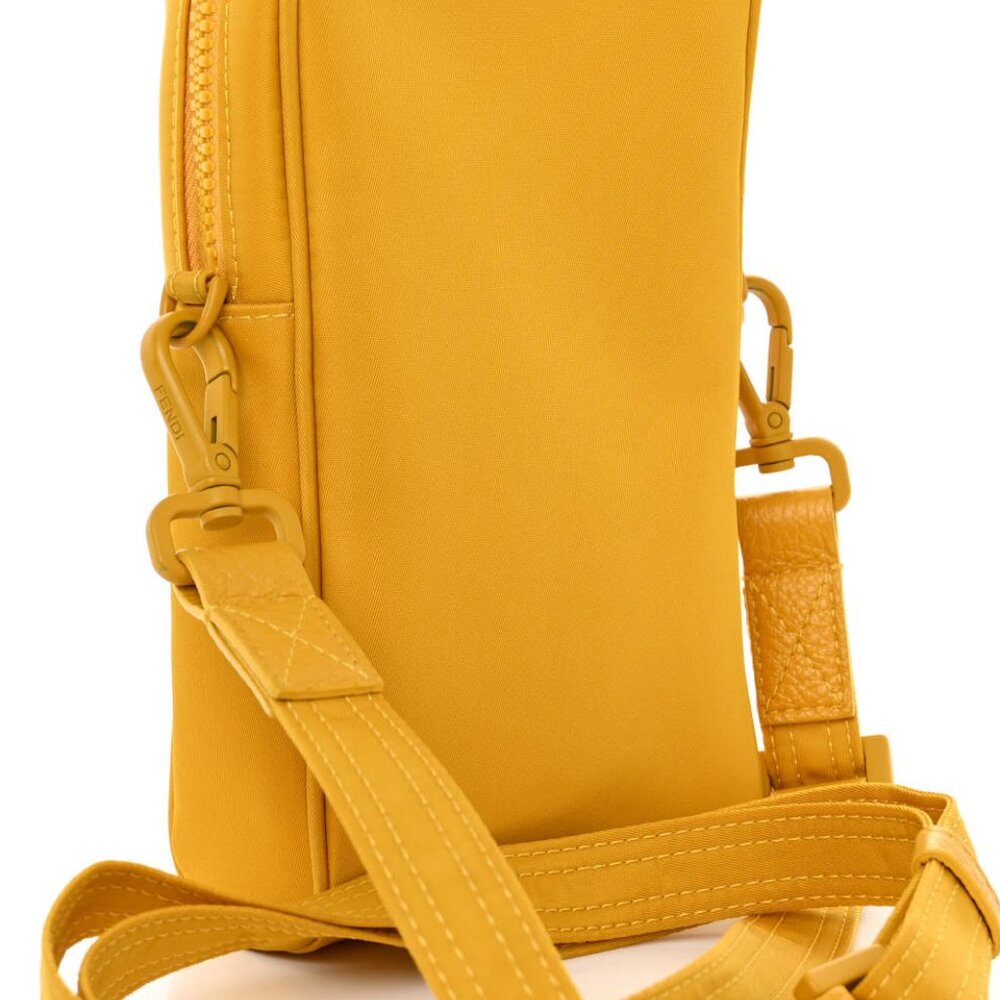 Authentic FENDI Baguette Crossbody Travel Phone Shoulder Bag - Picture 3 of 8